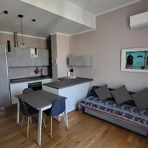 And Cosy Apartment